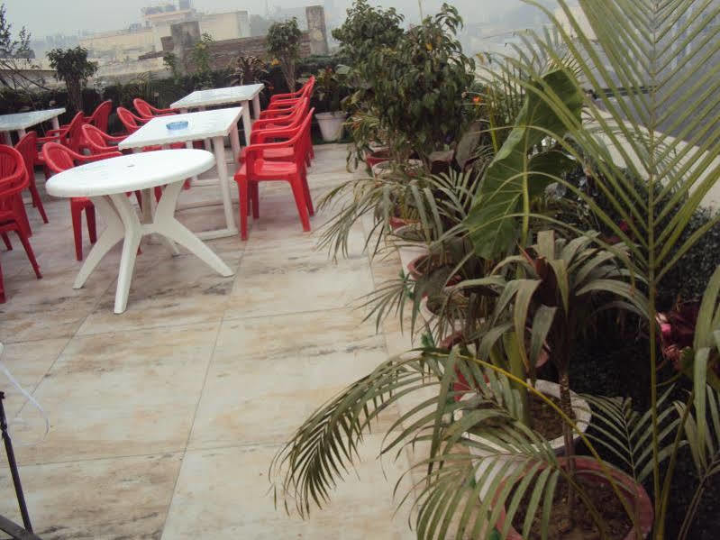 Hotel Ashoka International Nova Deli Exterior foto